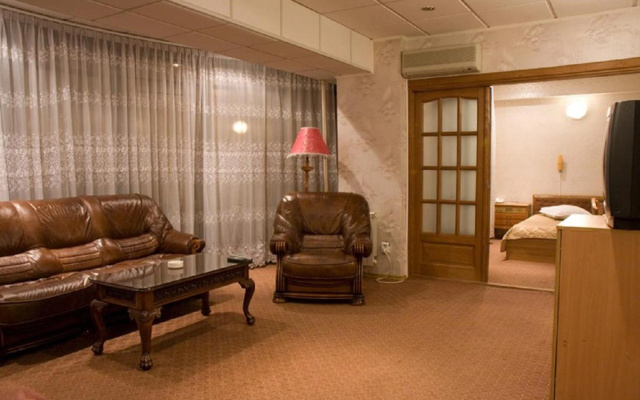 Dalin Hotel