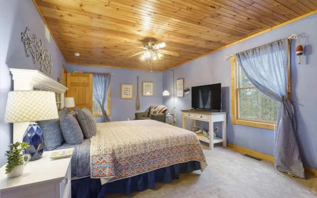 Cabin in the Cove