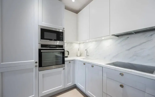 Toompea Castle 2 BR Old Town Apartment