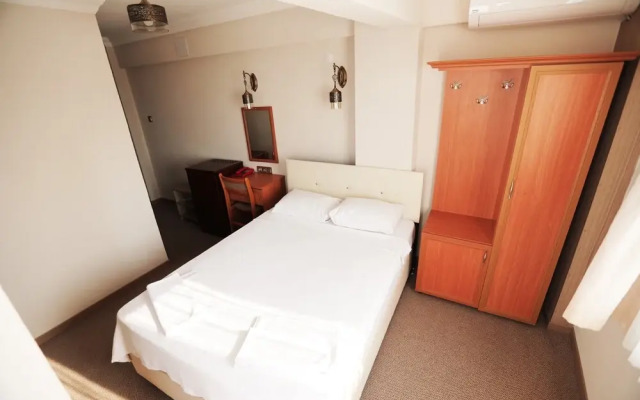 Karasu Hotel