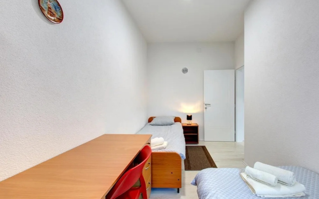 Inner City Apartment