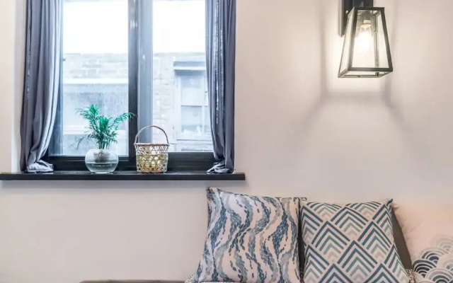 Cozy Apartment Best Location 6133