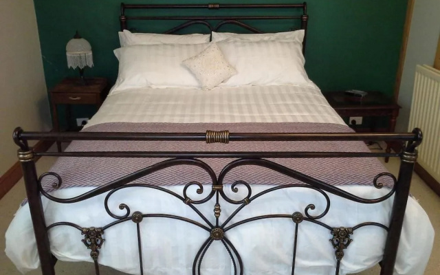 Stoke House Bed and Breakfast