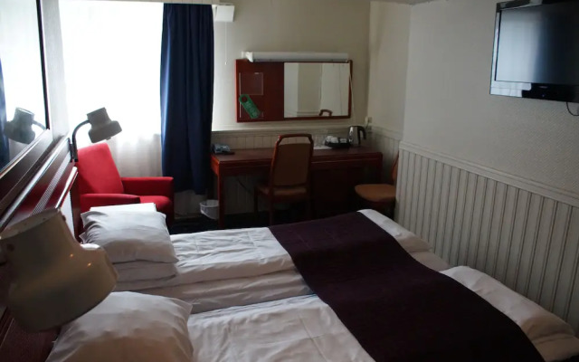 Lyngenfjord Hotel