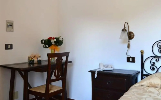 Hotel Bucaneve