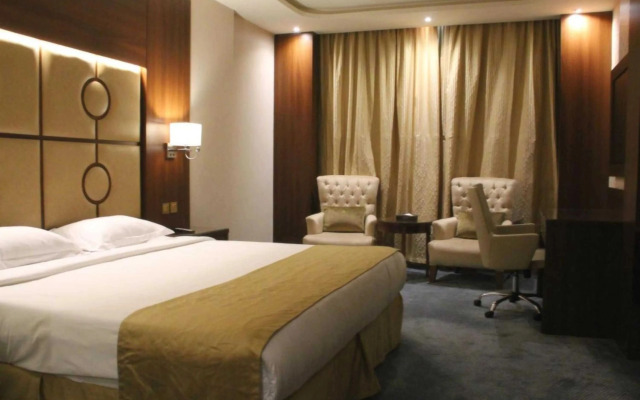 Vivid Plaza Hotel