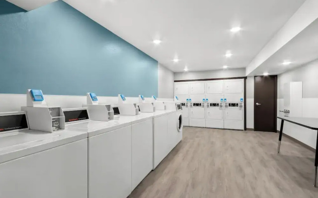 WoodSpring Suites Chandler Phoenix Medical Center