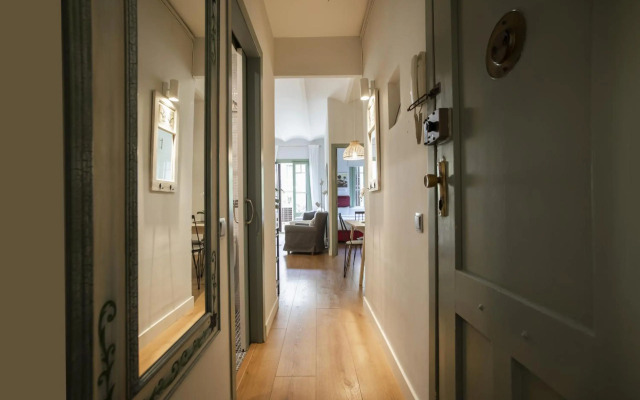 31ENT335 - Mediterranean decorated apartment