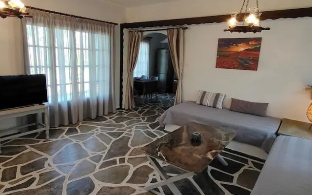 Sylvia s House at Vagia