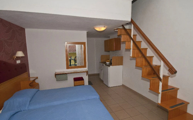 Yiannis Apartments