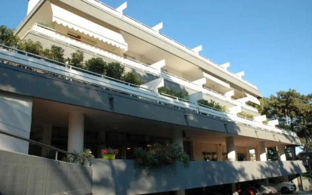 Bright Flat Near the Beach