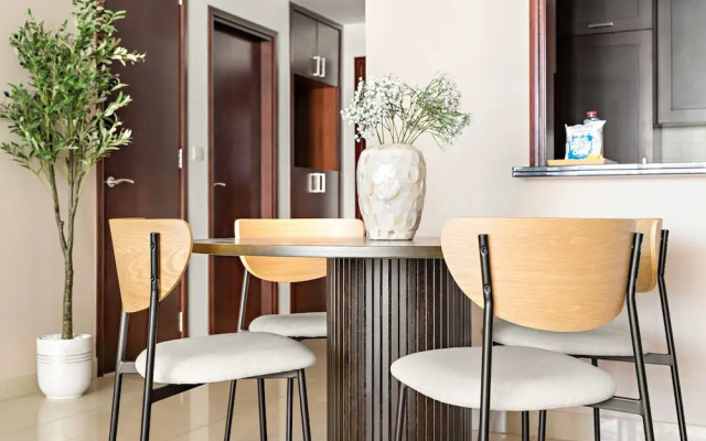 Silkhaus Elite 1bdr at 29 Boulevard Downtown