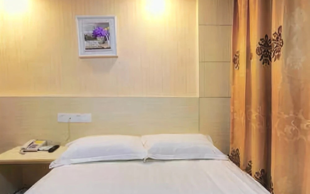 Yijia Hotel