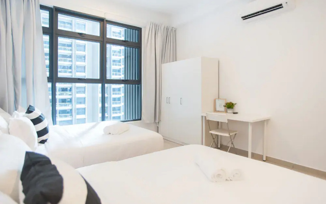 Atlantis Residence Pool View Apartment by Iconstay Melaka