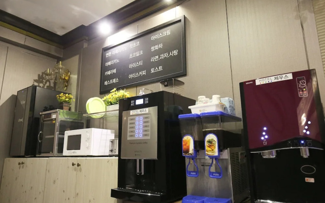 Cheonan El Hotel