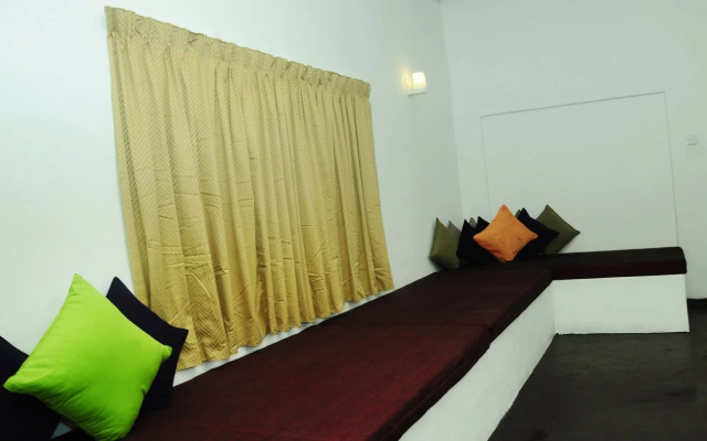 villa breeze thalpe