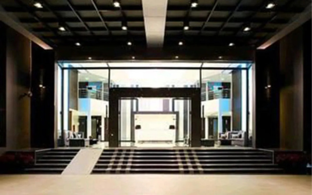 Crystal Suites Suvarnabhumi Airport