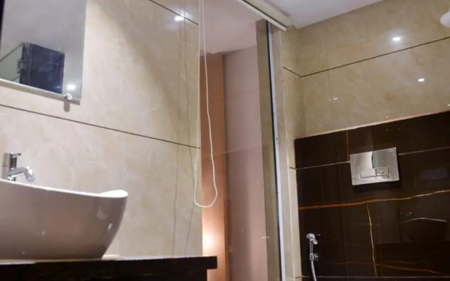 Hotel Monarch Center Point near Dahanu Beach, Bordi