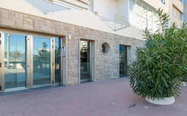 112-Apartamento soleado con vistas al mar