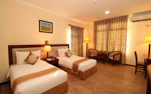 Victoria Palace Hotel