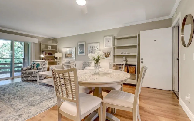 Sunset Bliss: 2BR Condo w/ Pool in Amelia Island