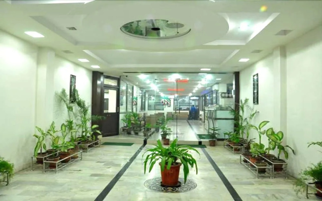 Hotel Dawat Palace