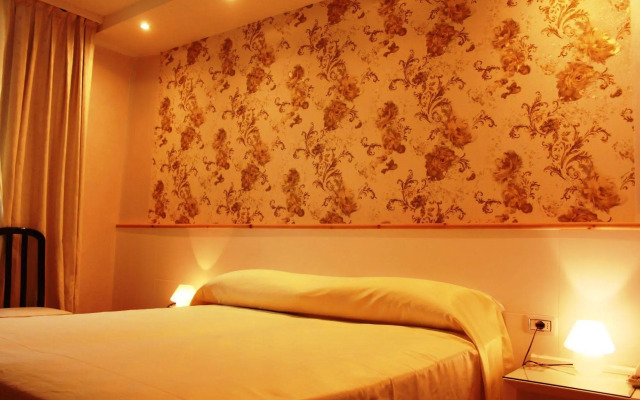Hotel Posta 77