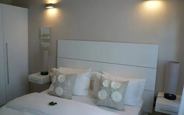 Отель Whale Coast All-Suite-Hotel