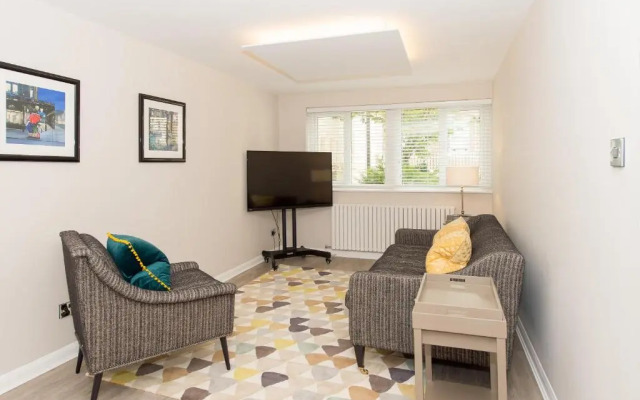 The Mews, York Place by Harrogate Serviced Apartments