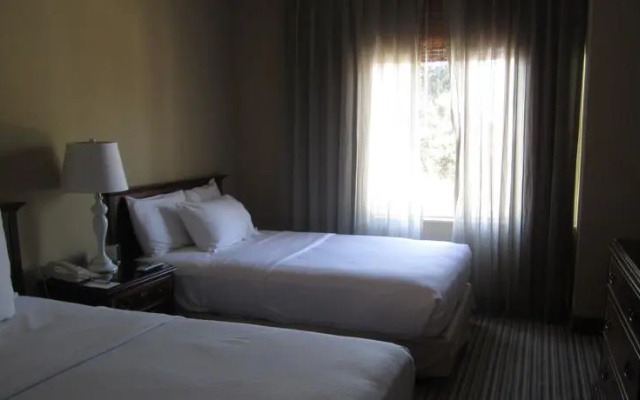 Hotel Laguna