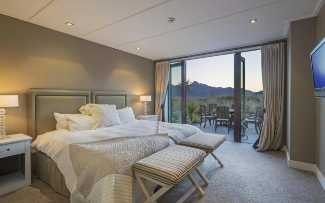 Commonage Villas by Staysouth