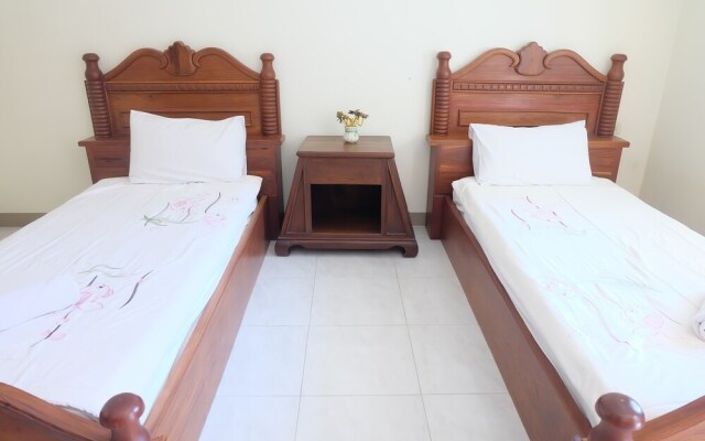 Tan Deaw House