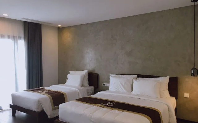 Draha Halong Hotel - Serenity, Charm and Nature - Preferred by Western Travelers