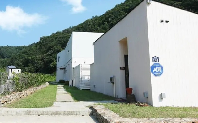 Gureumdo Baramdo Shieoganeun Pension