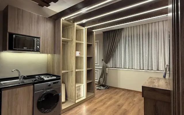 JRE Amazing Rooftop-studio at Abdoun 702