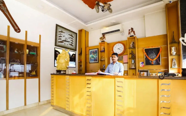 Oyo 6126 Hotel Today International Delhi