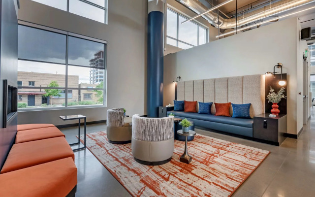 Vīb Hotel by Best Western Denver RiNo