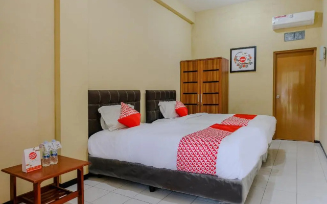 OYO 1342 Uniga Malang Family Residence
