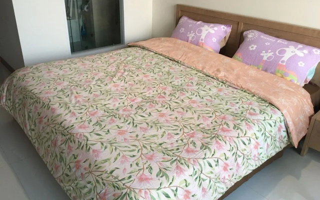 Frank's Condo at Riviera Wongamat
