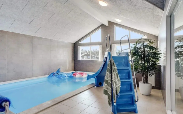 5 Star Holiday Home in Albaek