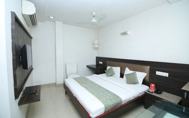 OYO Rooms 012 Ghadi Chowk Supela