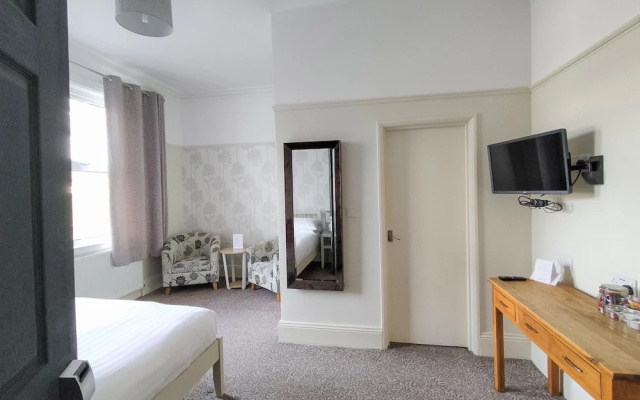 Woodcote House Hotel