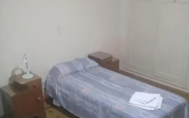 casa a 2 cuadras de costanera carlos paz