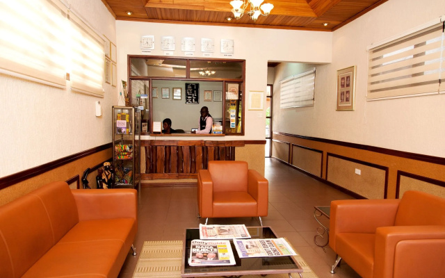 Mahogany Lodge, Cantonments