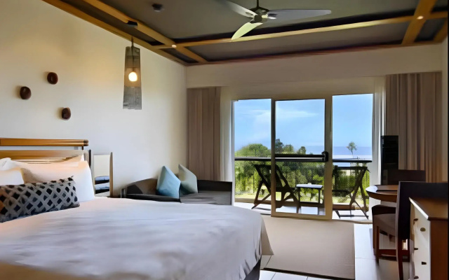 OUTRIGGER Fiji Beach Resort