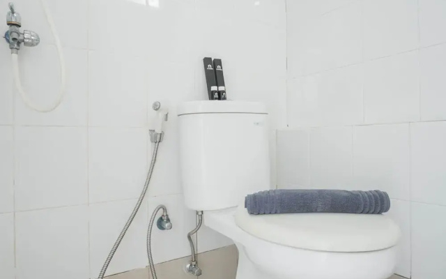 Comfort Studio Room At Bassura City Apartment