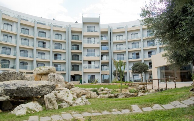 Отель Dolmen Hotel Malta Мальта, Каура - отзывы, цены и фото номеров - забронировать отель Dolmen Hotel Malta онлайн вид на фасад