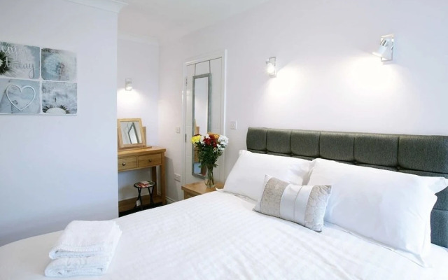 Austen's Luxury Apartments