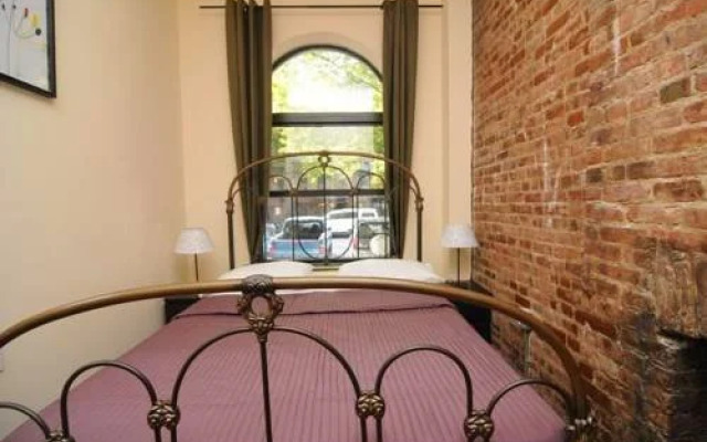Uptown Central Deluxe