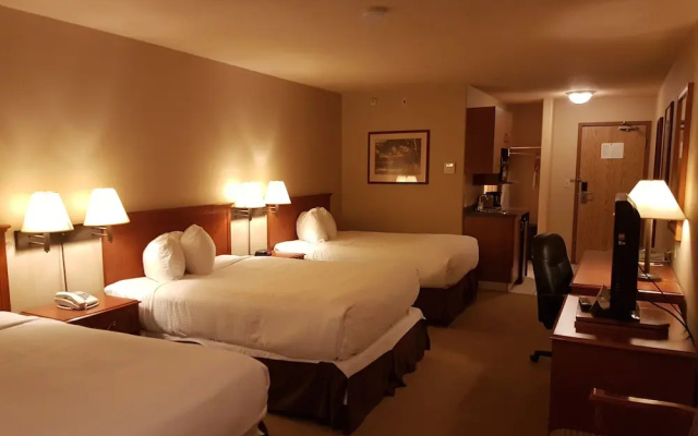 Super 8 Fort Nelson